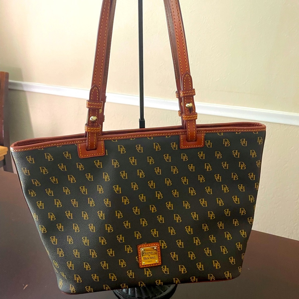 Dooney & Bourke Gretta Leisure Shopper Tote